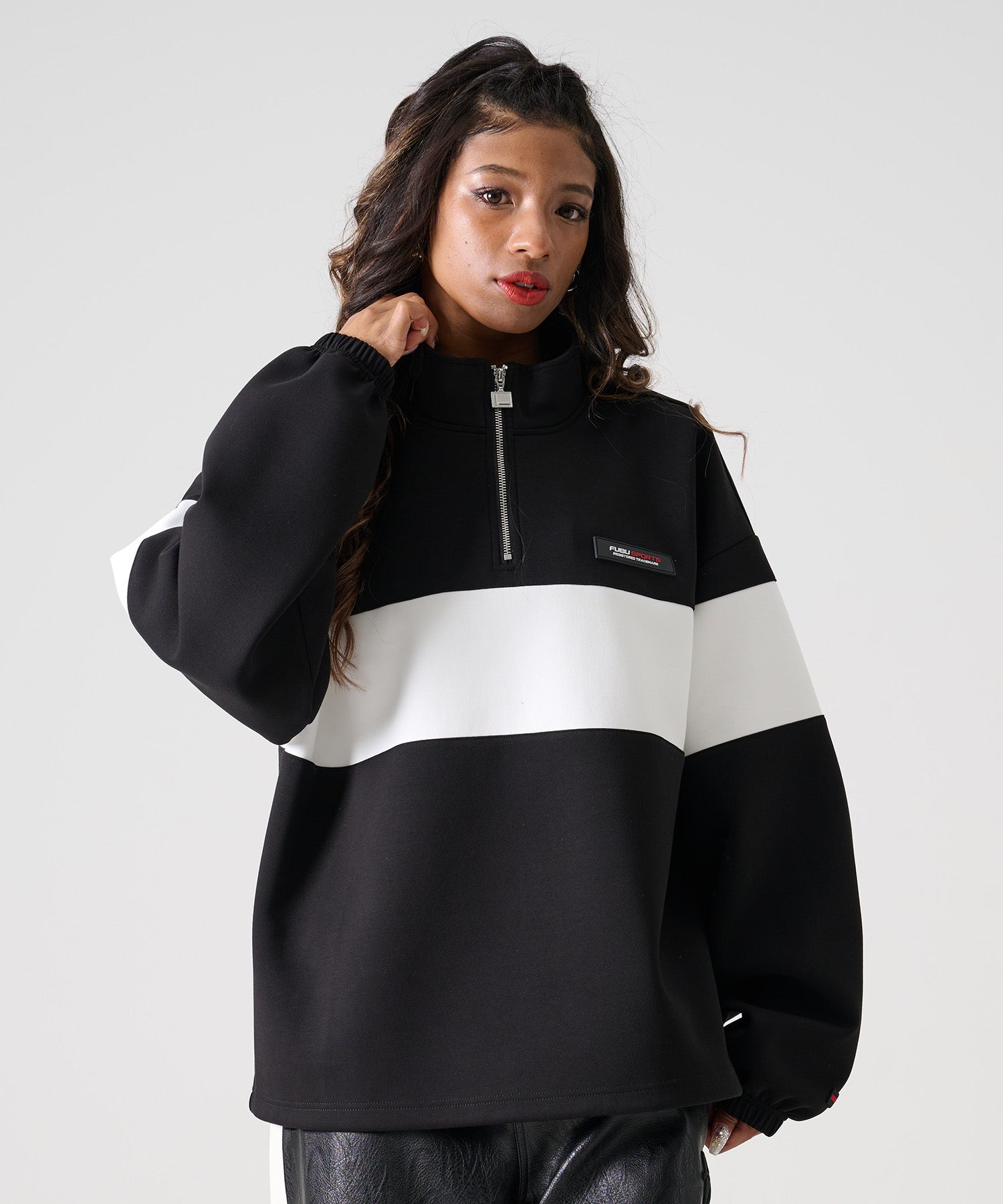 FUBU フブ テック ハーフ ジップ トレーナー 。FUBUはアメリカの代表的