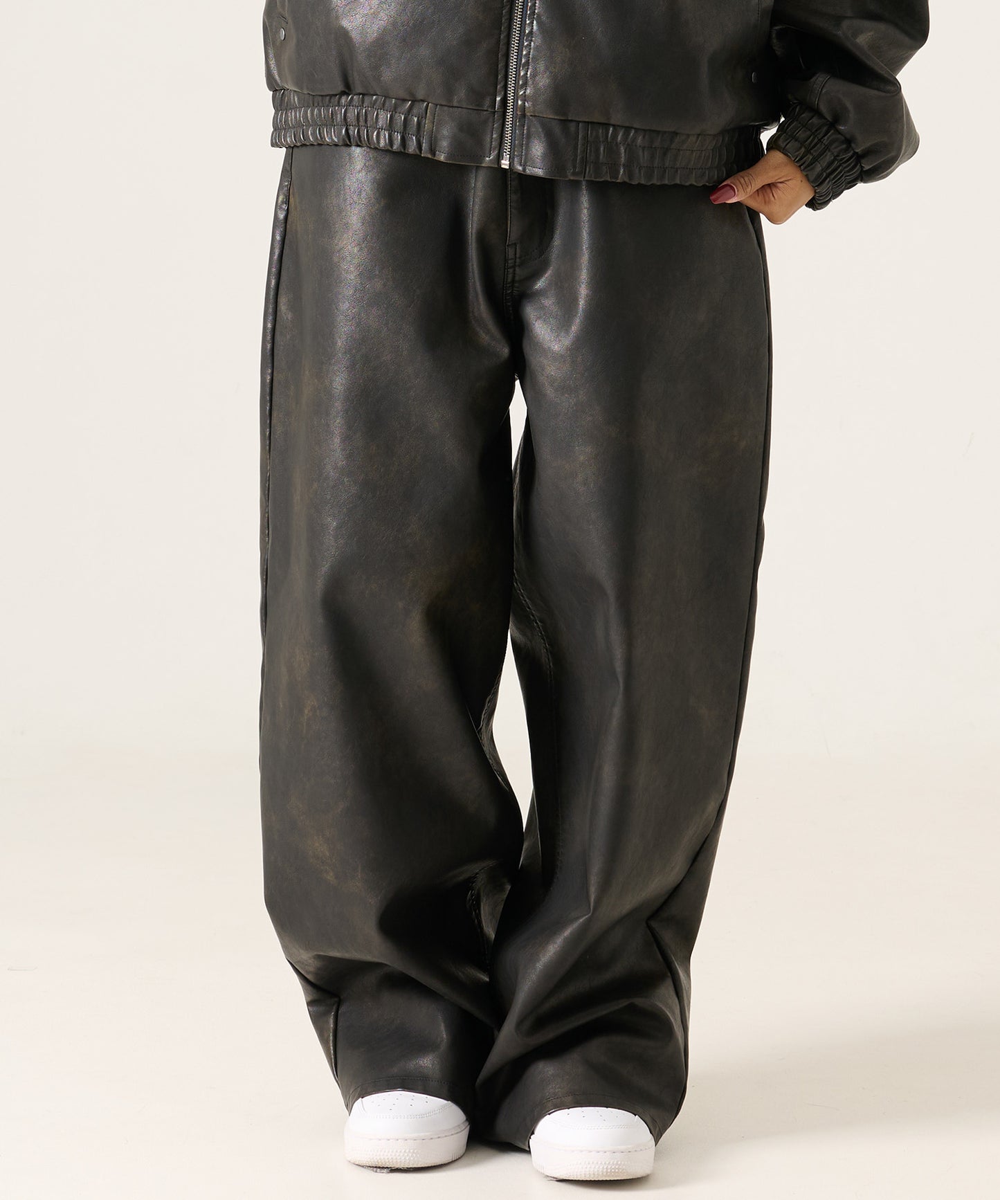 【NEW】FAUX LEATHER BUGGY PANTS/フェイクレザー バギーパンツ【FAM-61502】