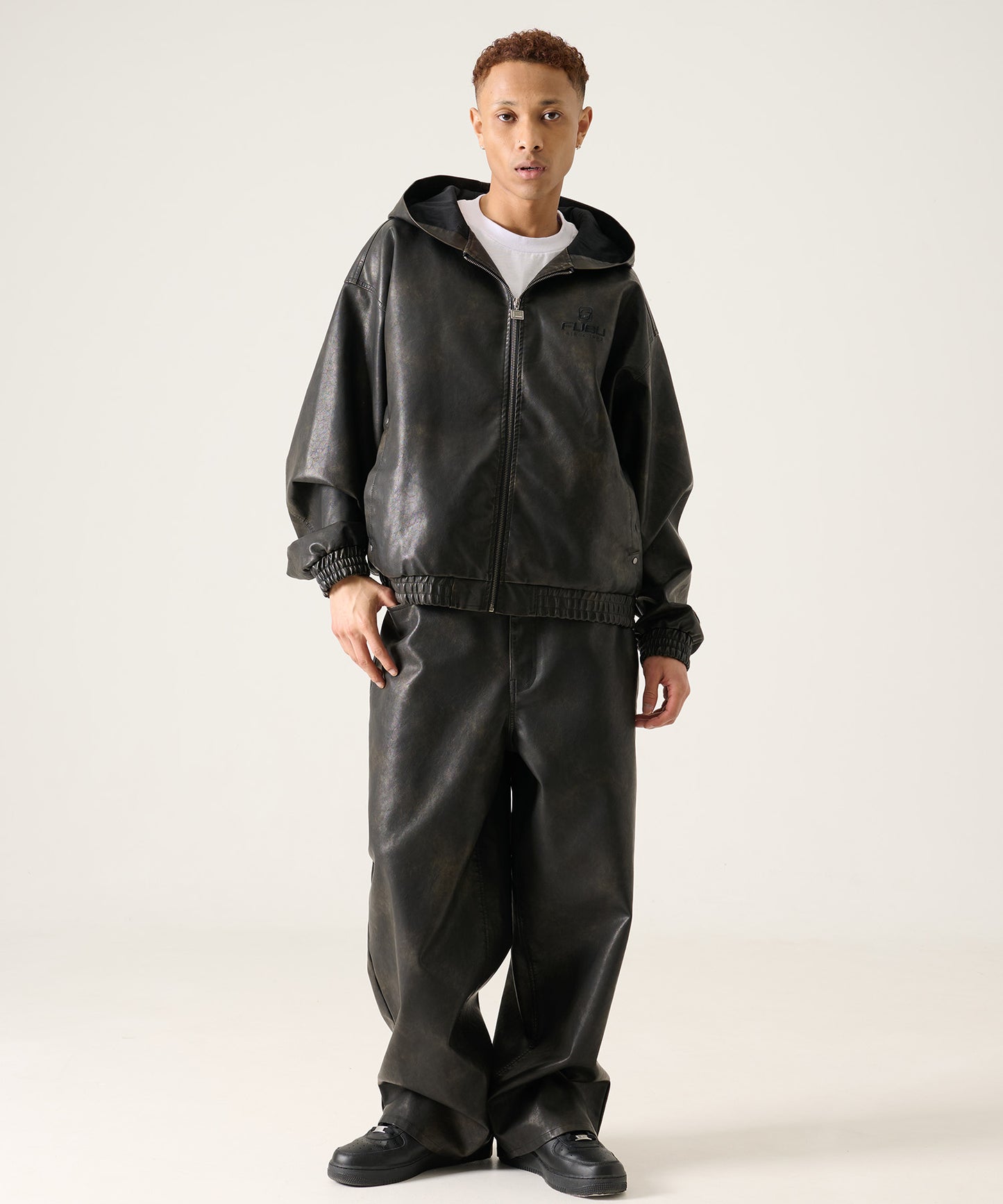 【NEW】FAUX LEATHER BUGGY PANTS/フェイクレザー バギーパンツ【FAM-61502】