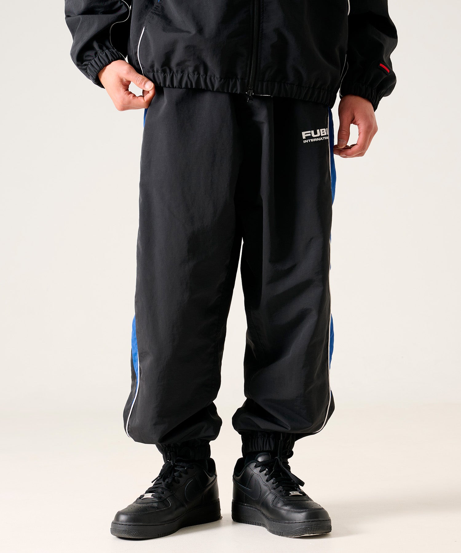 FUBU フブ トラックパンツ。FUBUはアメリカの代表的なHIPHOP FASHION