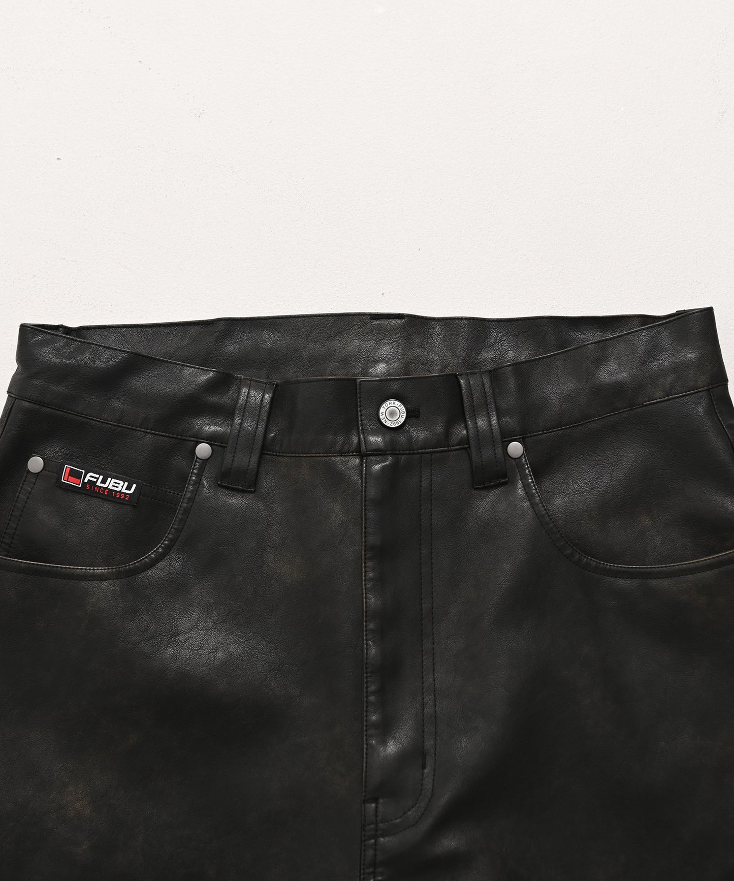 【NEW】FAUX LEATHER BUGGY PANTS/フェイクレザー バギーパンツ【FAM-61502】