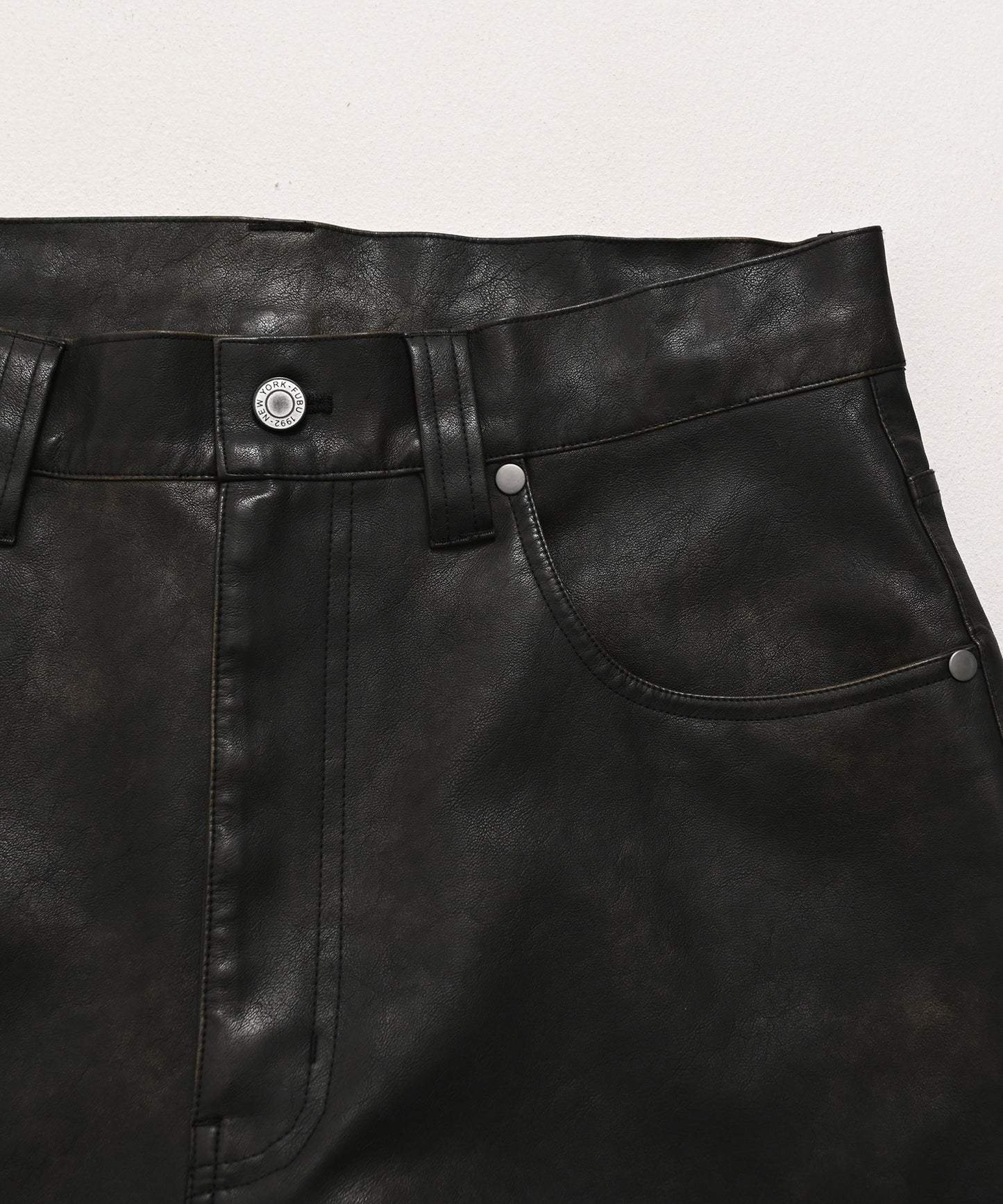 【NEW】FAUX LEATHER BUGGY PANTS/フェイクレザー バギーパンツ【FAM-61502】