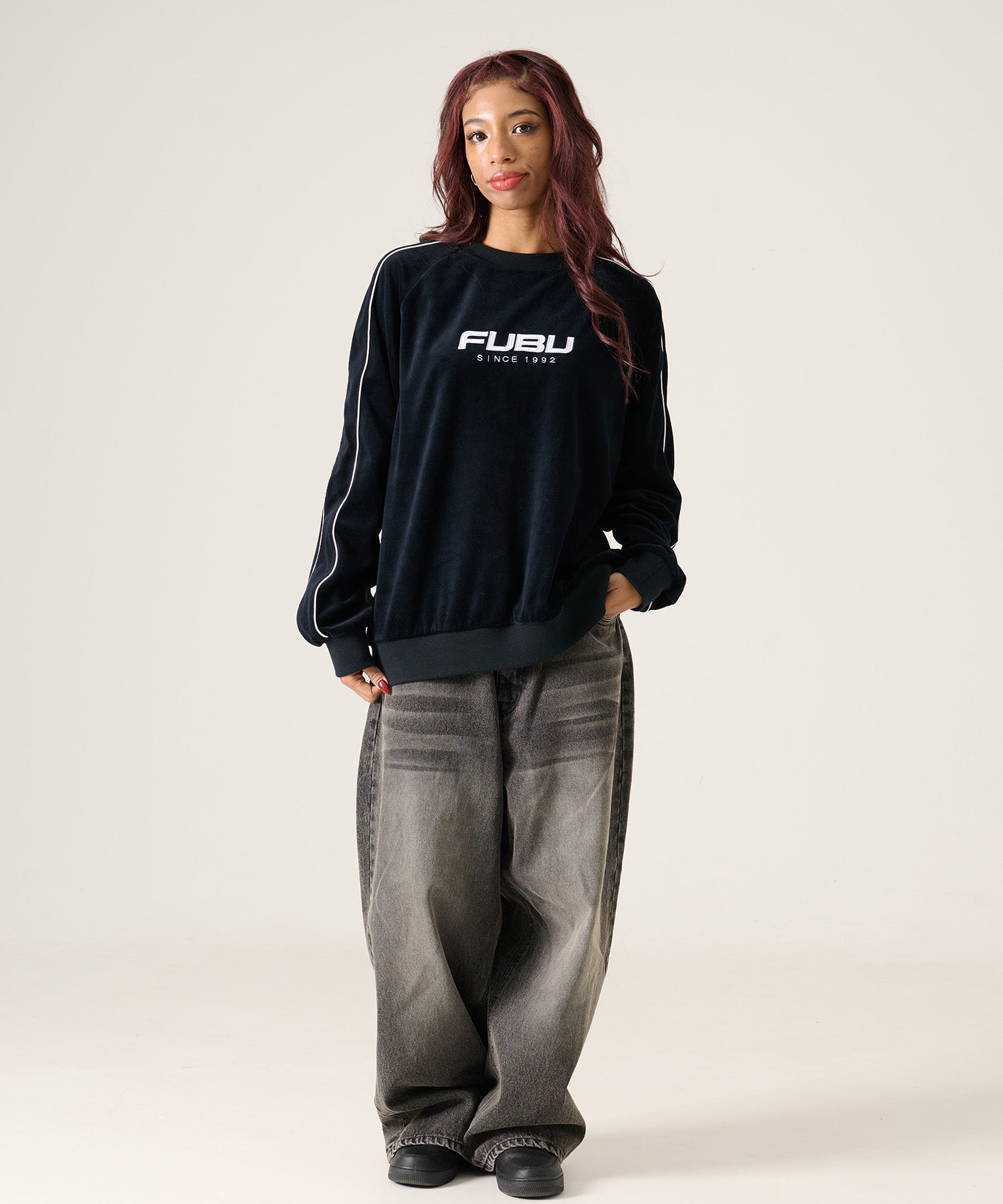 FUBU フブ ベロアプルオーバー。FUBUはアメリカの代表的なHIPHOP