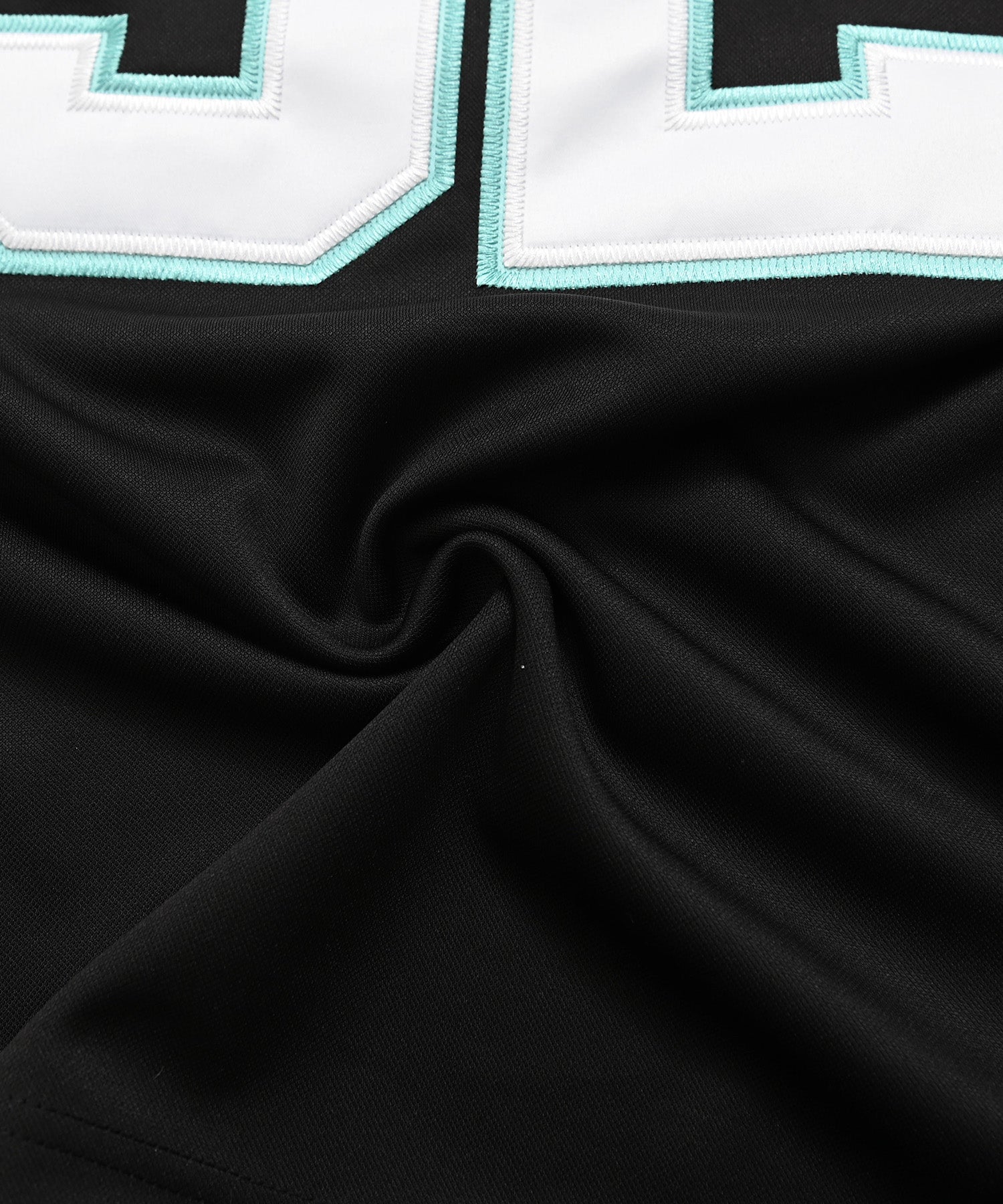 FUBU フブ フットボールシャツ。FUBUはアメリカの代表的なHIPHOP