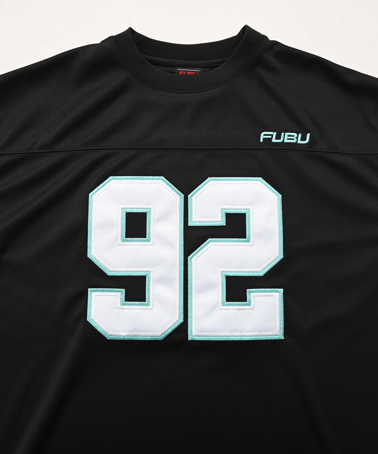 FUBU フブ フットボールシャツ。FUBUはアメリカの代表的なHIPHOP