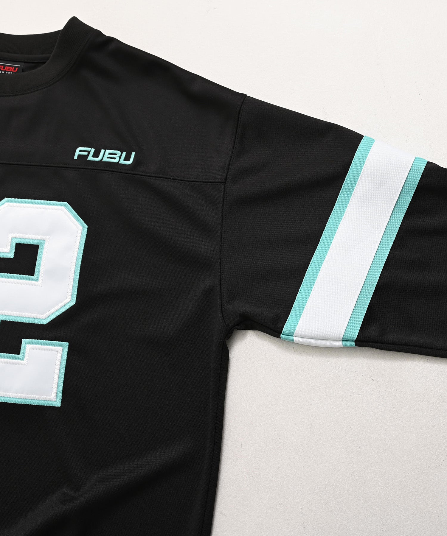 FUBUのアメリカンフットボールのユニフォームです FUBUのアメリカンフットボールのユニフォームです