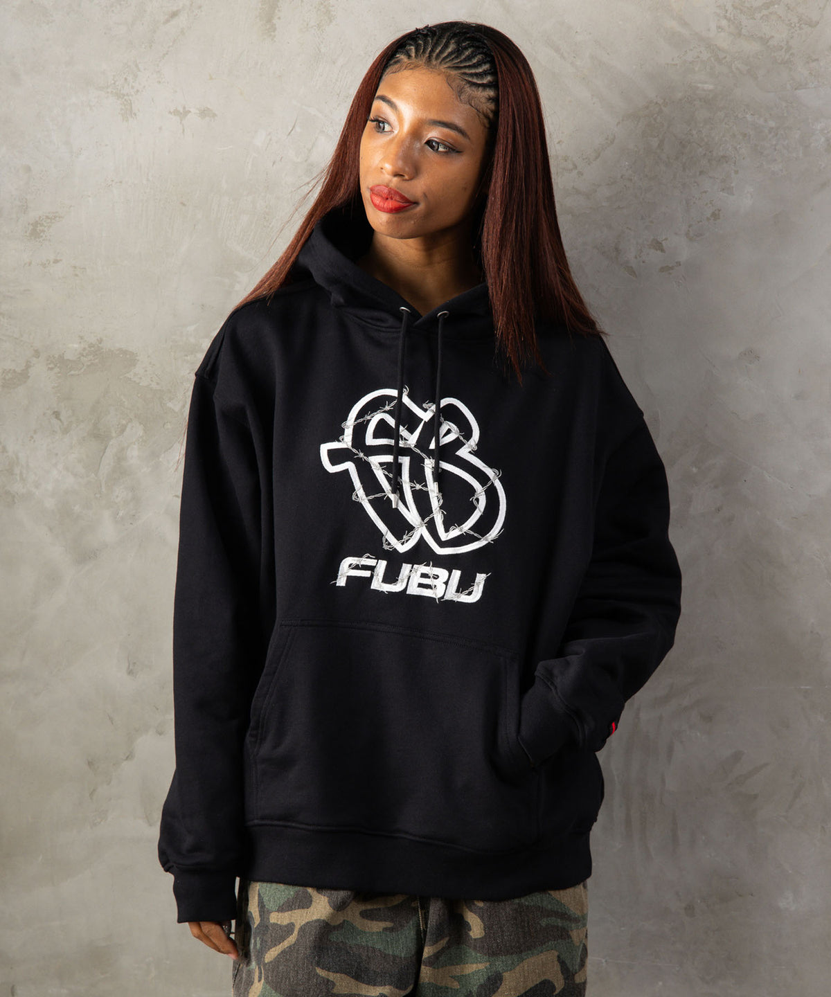 【NEW】BARBED WIRE OG LOGO HOODIE/バーブワイヤーOGロゴフーディー【FAM-62703】