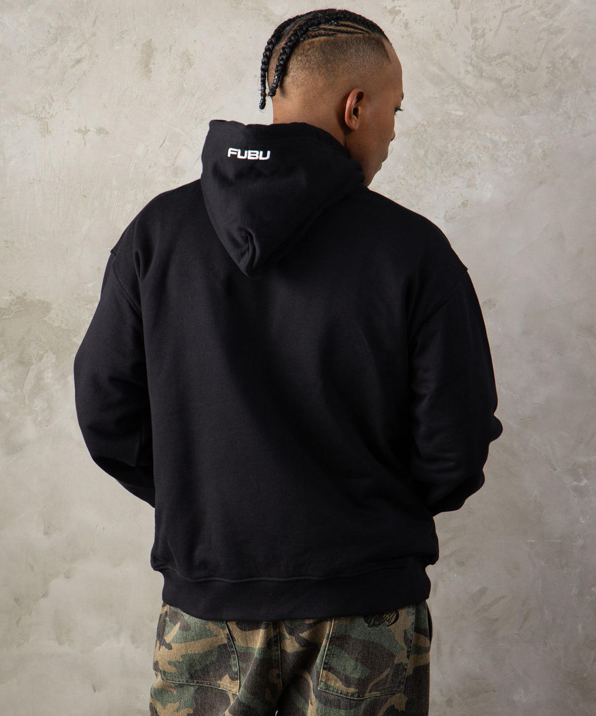 【NEW】BARBED WIRE OG LOGO HOODIE/バーブワイヤーOGロゴフーディー【FAM-62703】