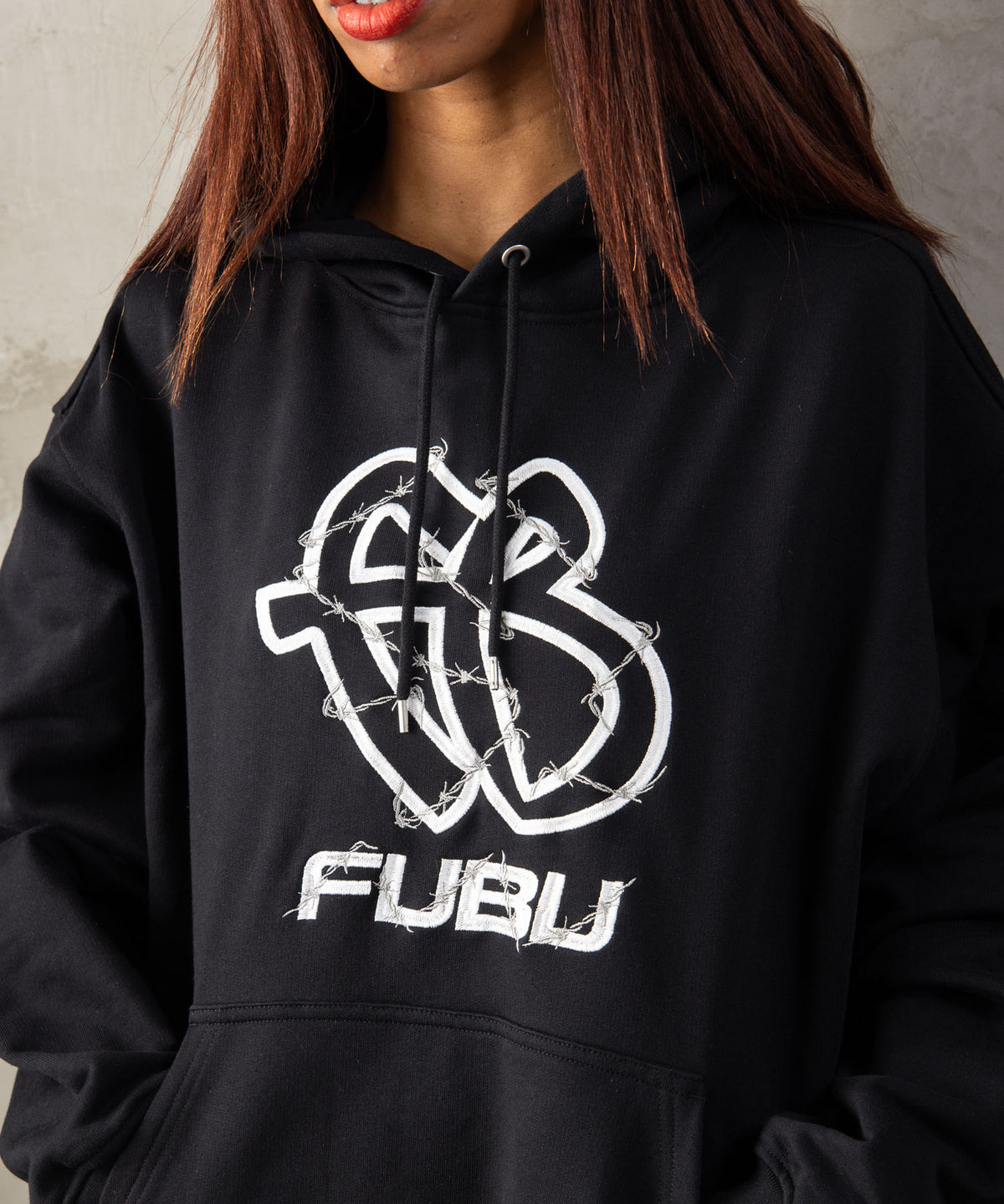 【NEW】BARBED WIRE OG LOGO HOODIE/バーブワイヤーOGロゴフーディー【FAM-62703】