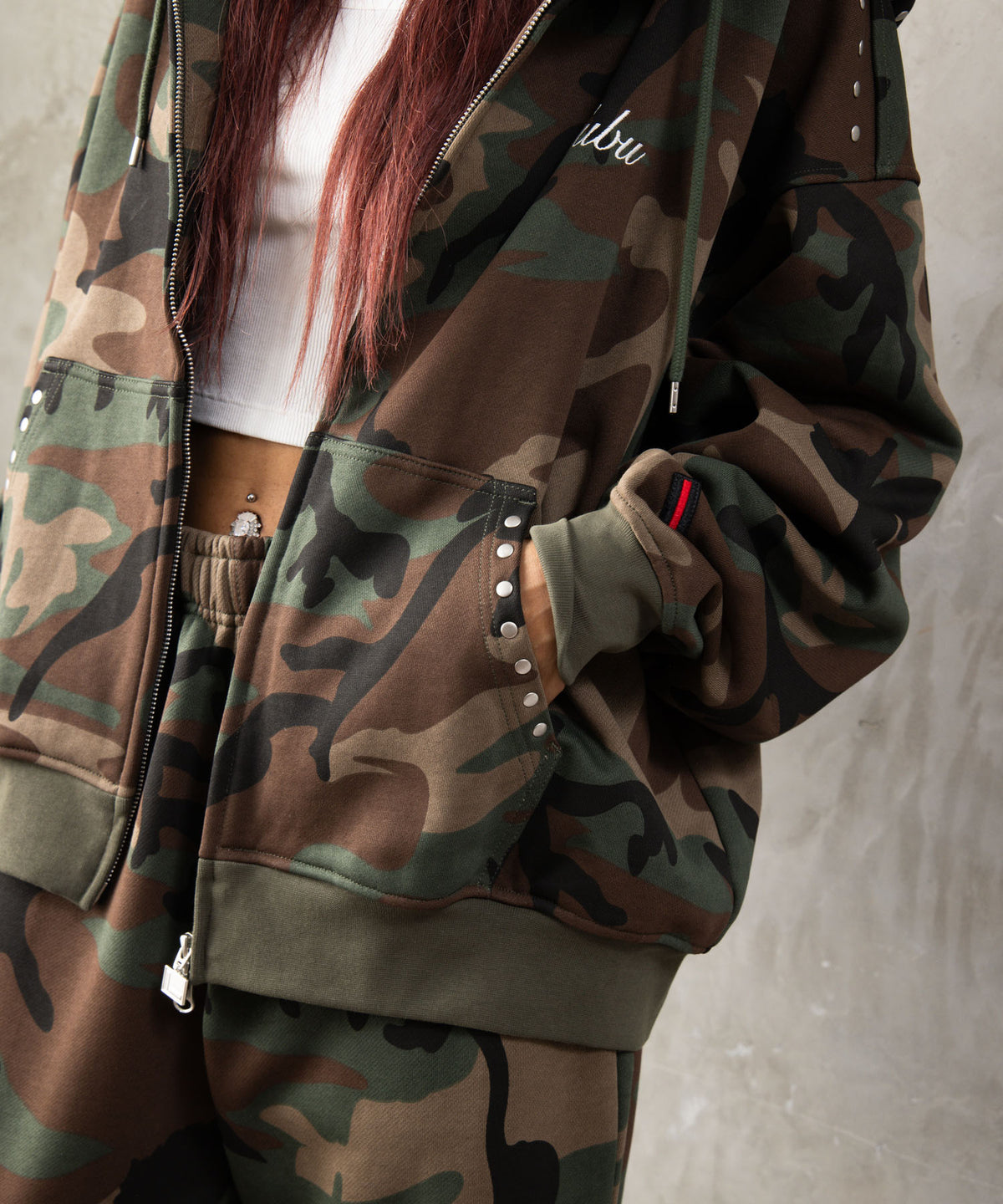 【NEW】STUDS ZIP HOODIE/スタッズジップフーディー【FAM-62706】